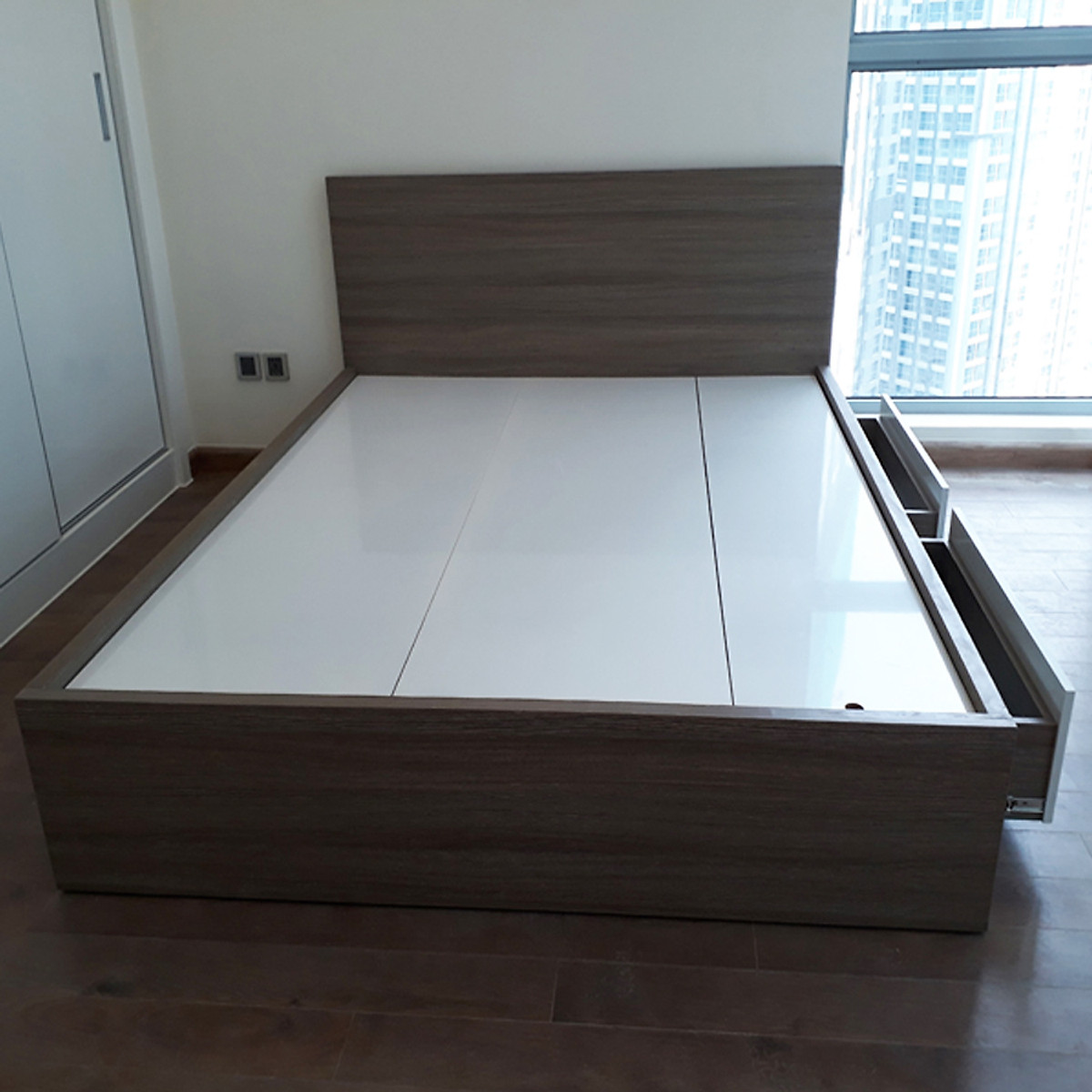 Giường ngủ 2 hộc kéo Tundo 180cm x 200cm