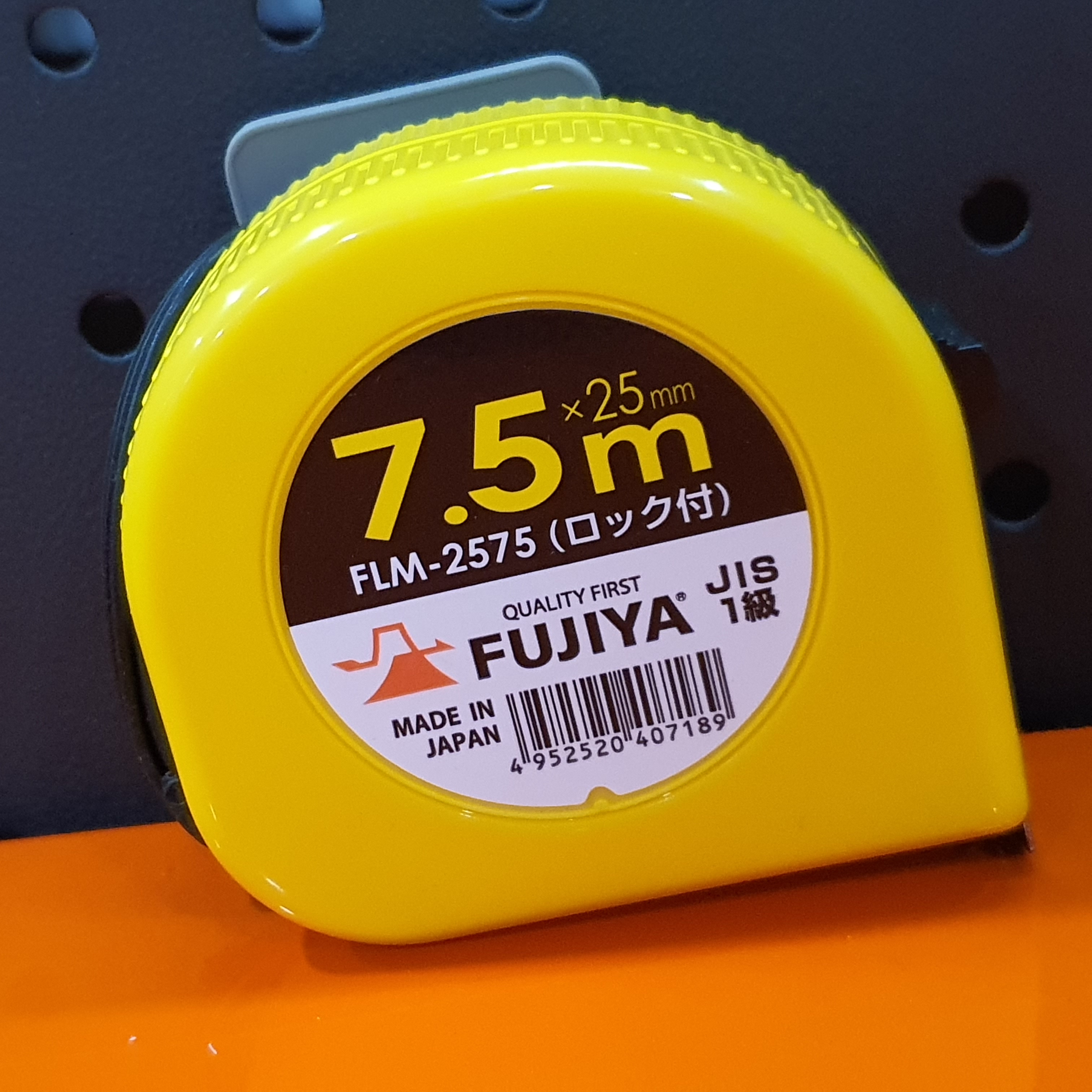 Thước cuộn dây thép Fujiya FLM-2575