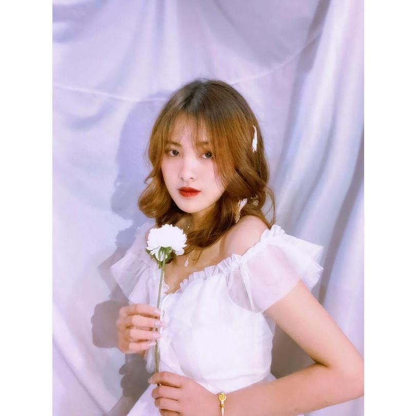 - Đầm Ulzzang trắng hai dây