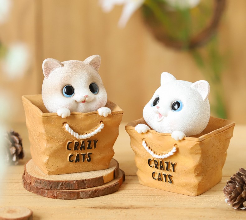 Tượng trang trí Crazy Cats mèo con ngồi túi lắc đầu dễ thương