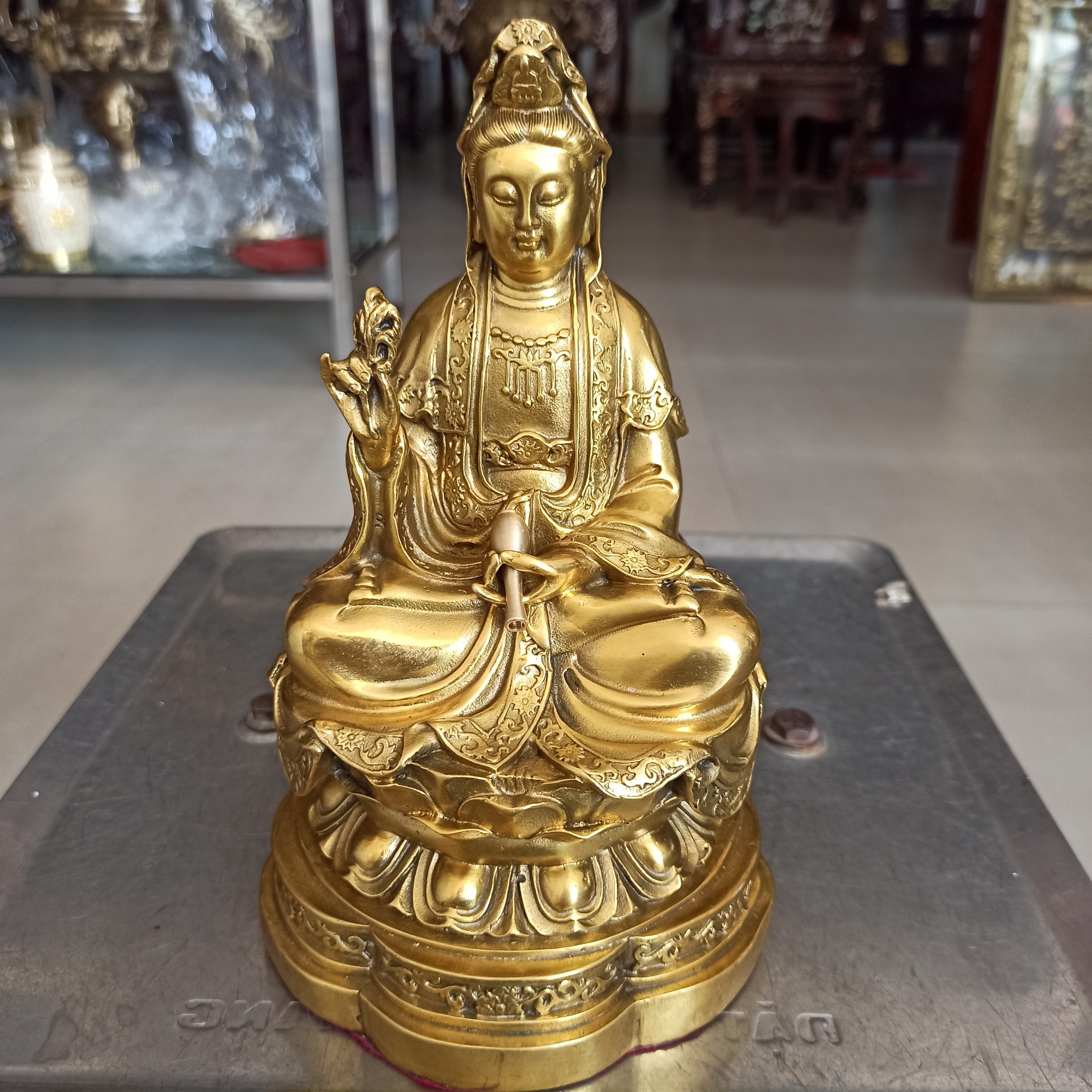 Tượng Phật Bồ Tát Quan Âm 20cm Đồng Vàng Màu Mộc, Tượng Mẹ Quan Thế Âm Bồ Tát Toà Đài Sen - Đồ Đồng Nguyệt Ánh