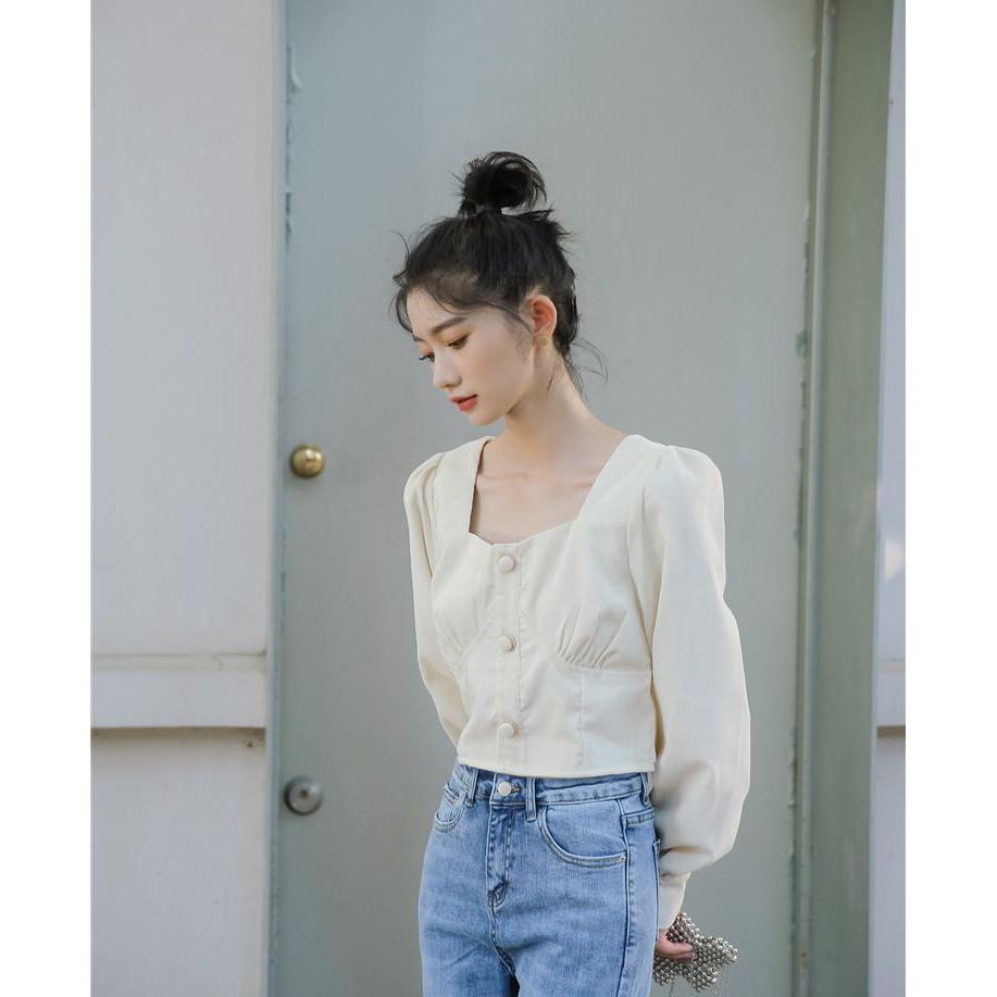 Áo croptop nữ dài tay cổ vuông có chiết ly ngực sang chảnh