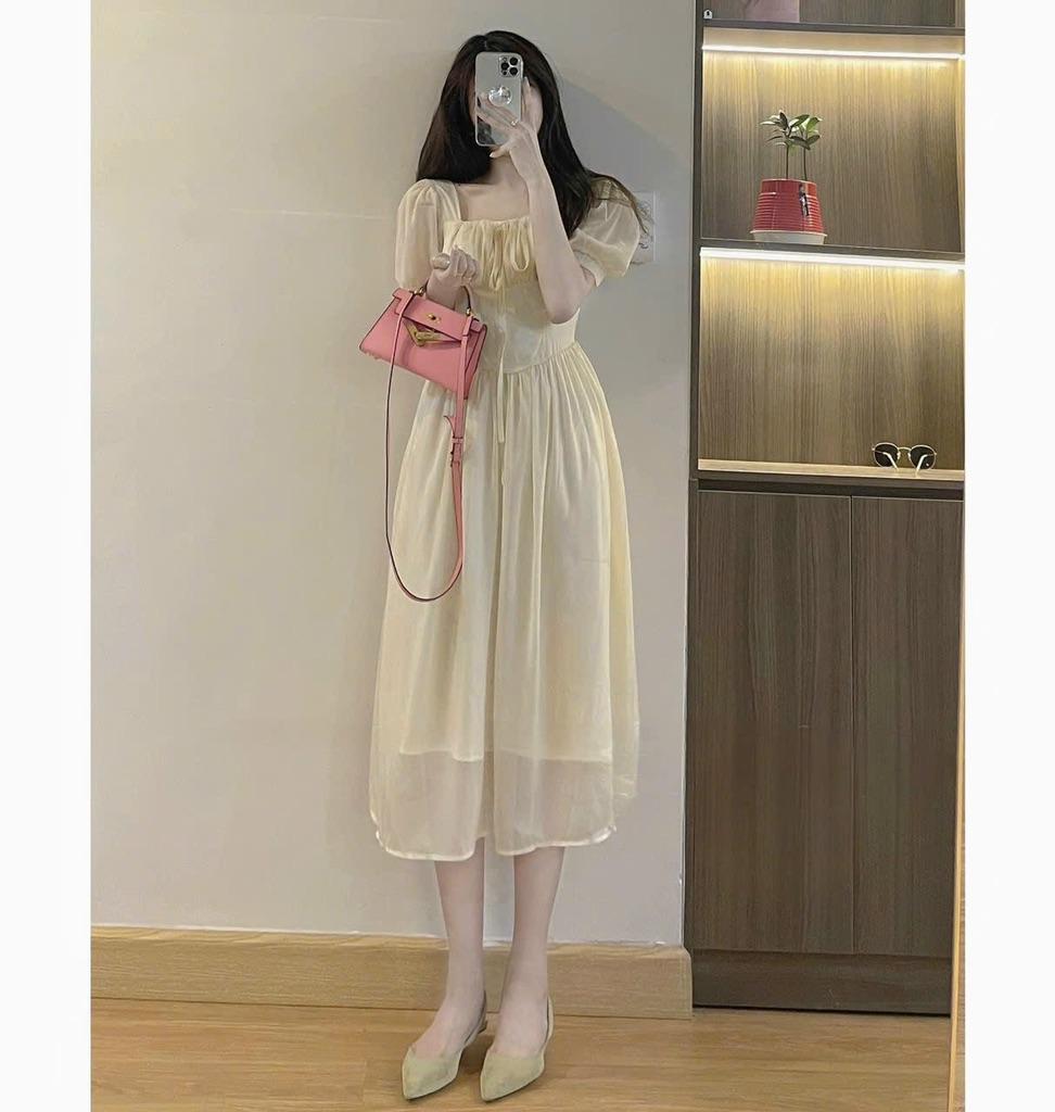 Đầm midi cổ vuông tay phồng cột dây