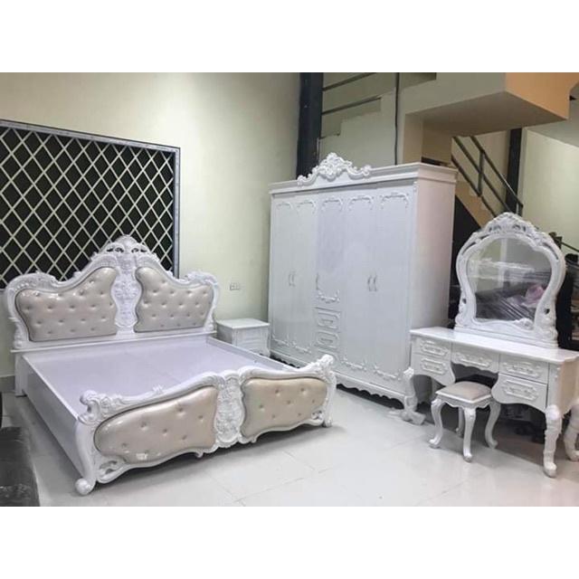 Giường tân cổ điển