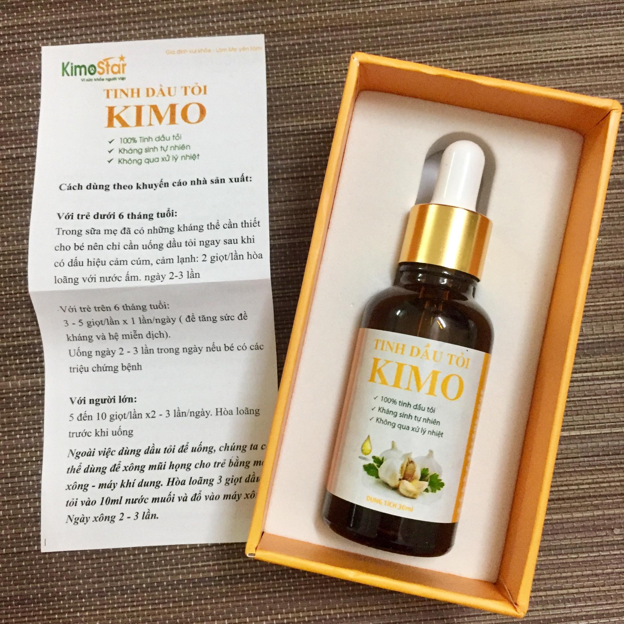 Bộ sản phẩm lọ Tinh dầu tỏi Kimo 30ml và chai Siro tỏi đen Kimo 125ml Thành phần 100% tinh dầu tỏi nguyên chất