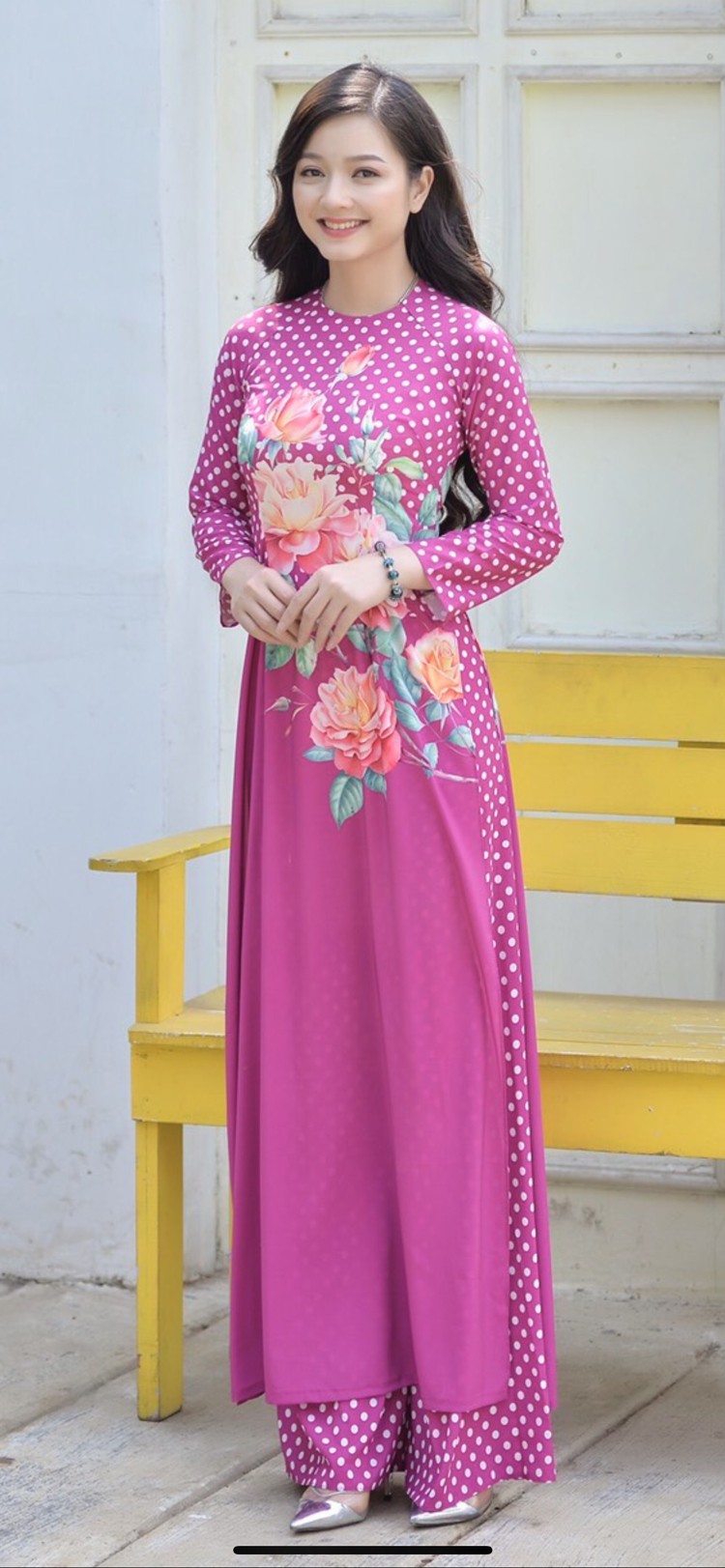 Set áo dài họa tiết hoa chấm bi