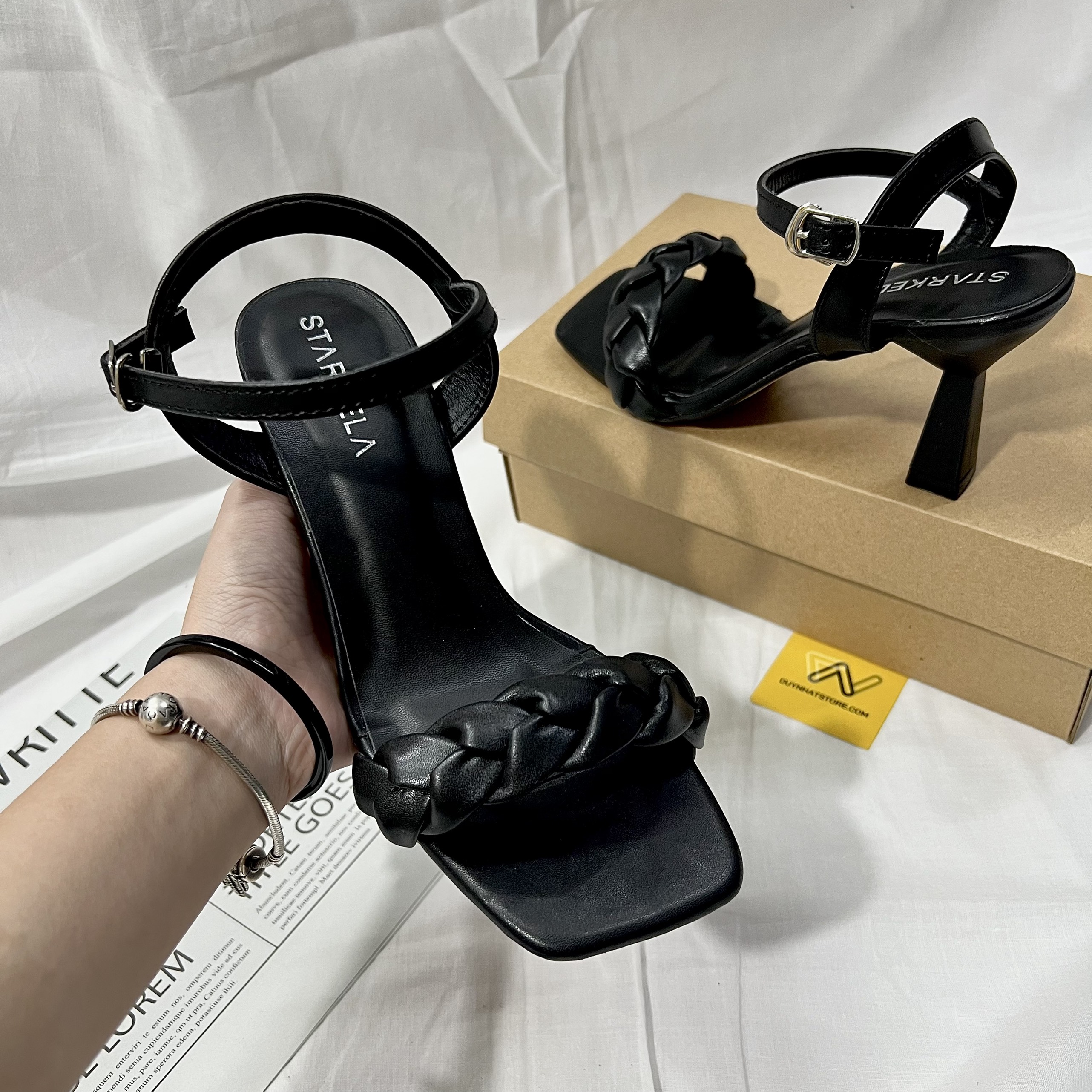 Giày Sandal Cao Gót 7cm Duy Nhật Store Phối Nơ Bính Đan Rít Nhún Gót Nhọn Da Mờ Trong Sang Trọng Thanh Lịch Màu Đen