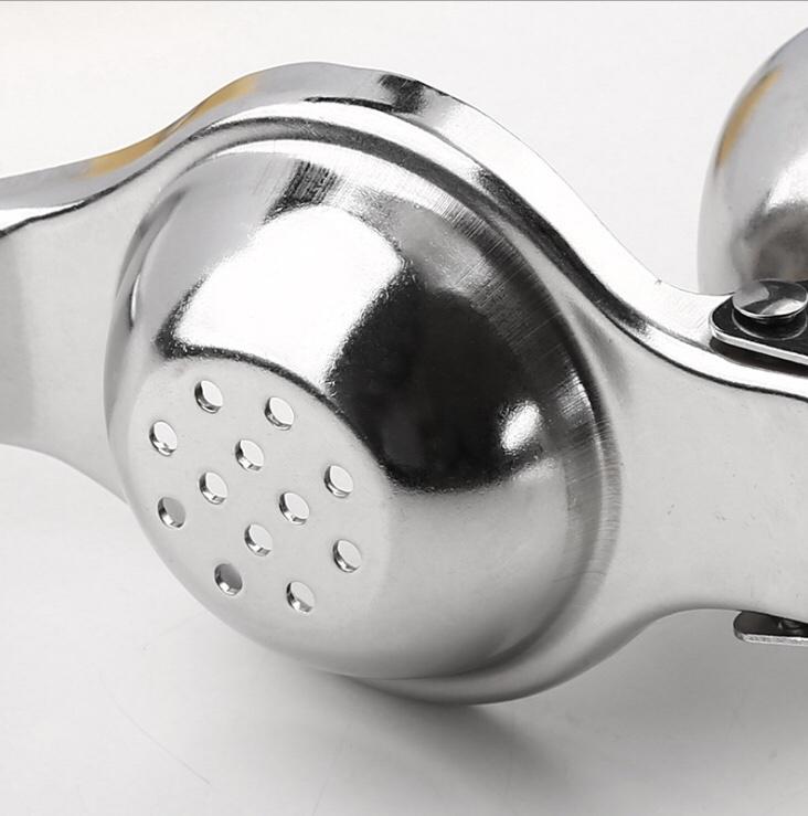 Combo 2 Tấm Chắn Dầu Mỡ Chịu Nhiệt Tốt Và Dụng Cụ Ép Chanh, Trái Cây Tiện Dụng Bằng Inox Cao Cấp - Hàng Chất Lượng