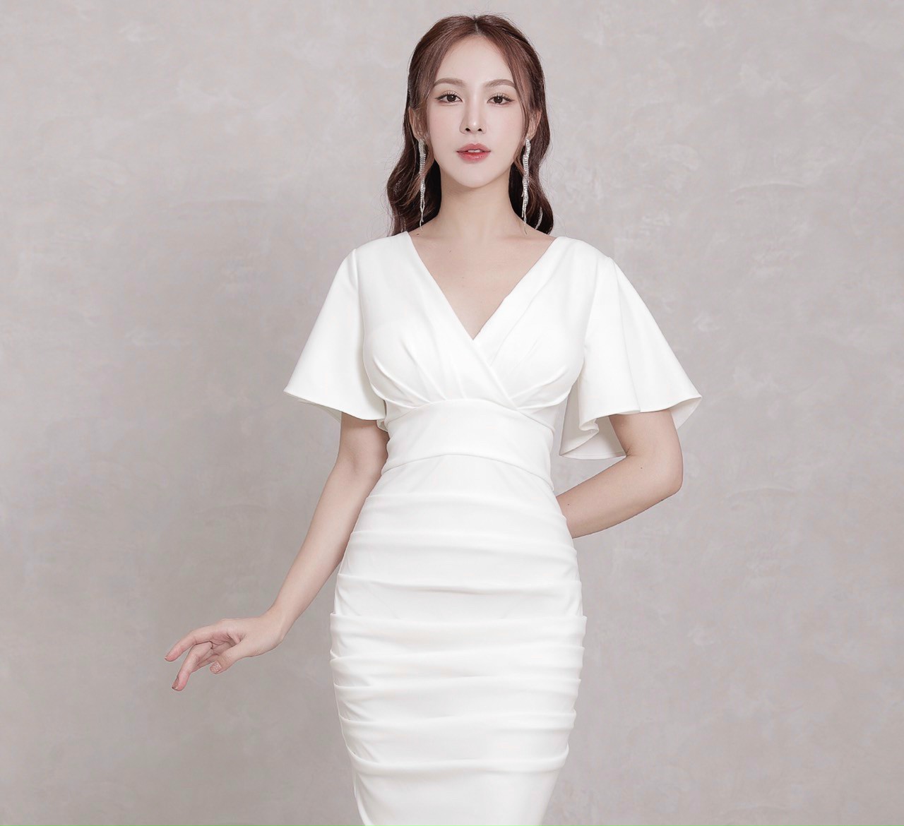 ĐẦM BODY CỔ V SIÊU ĐẸP