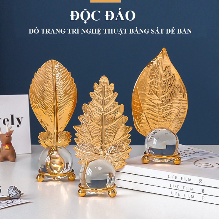 Quả Cầu Pha Lê Phong Thủy Gắn Lá Trang Trí Sang Trọng