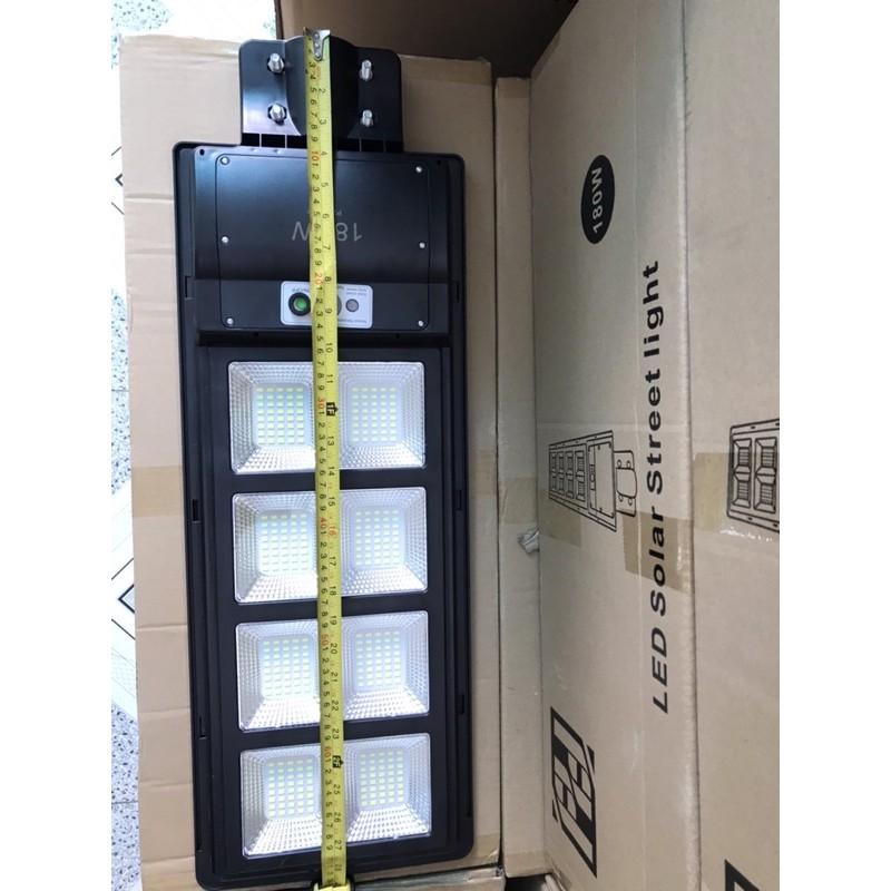 Đèn năng lượng mặt trời 180W có remote sáng liên tục chuyên công trình đèn đường, sân vườn, trụ cổng chống nước IP67