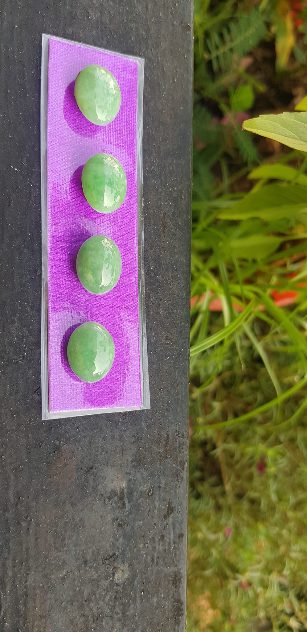 BỘ Lắc Tay Mới Oval 4 viên Nhỏ Vừa Xanh Ngọc Tươi đều bóng đẹp Size 14mm x 11mm x 4mm Đá Ngọc Cẩm Thạch tự nhiên Nữ mệnh mộc hỏa thủy bọc vàng đeo đẹp sang món quà tặng ý nghĩa gửi đến Mẹ và người thân ạ