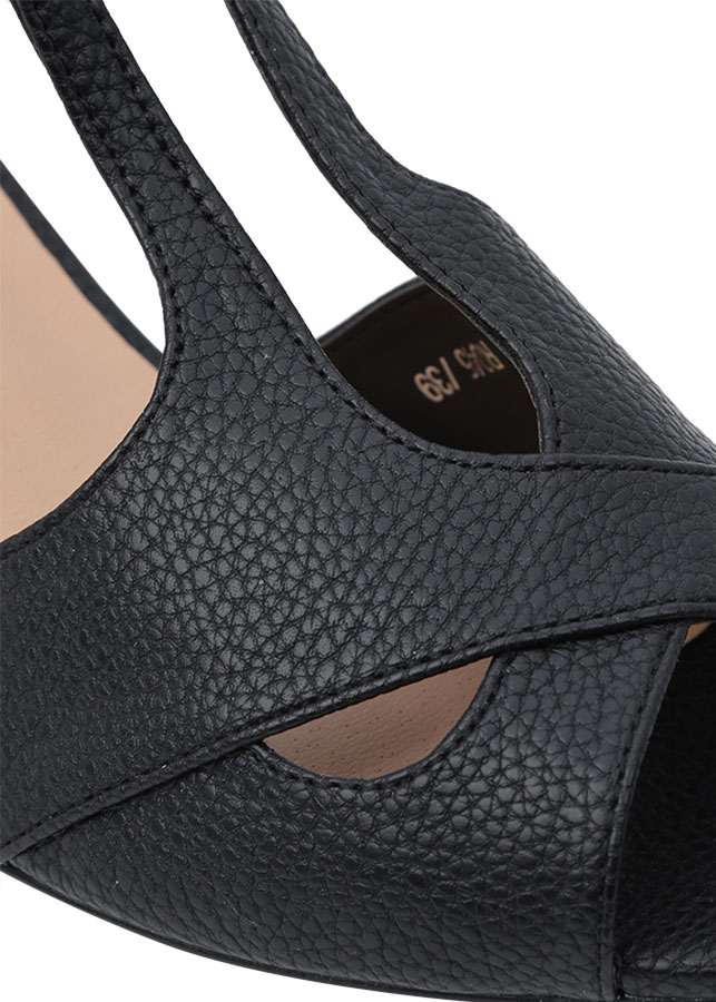 Giày Sandal Nữ Rosata RO45 - Đen