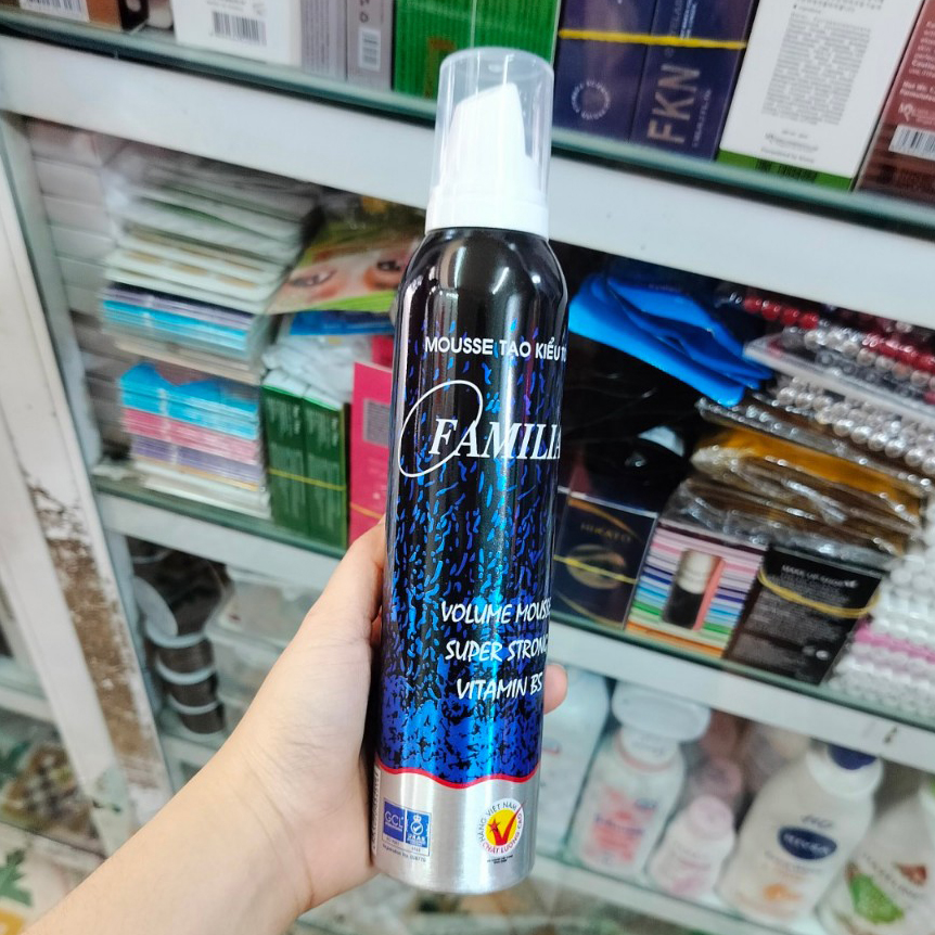 Mousse Tạo Kiểu Tóc Familiar Giữ Nếp Mạnh 250ml