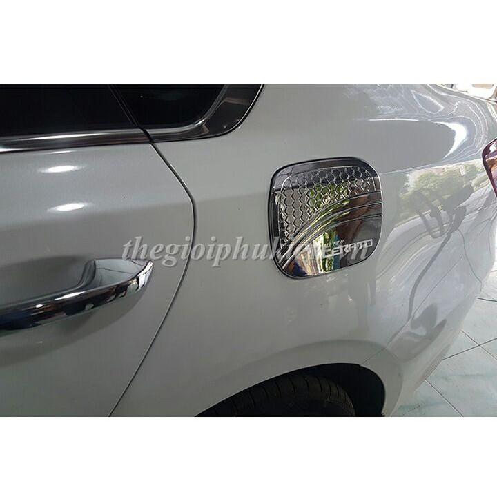 Ốp nắp bình xăng Kia Cerato 2019 mạ Crom