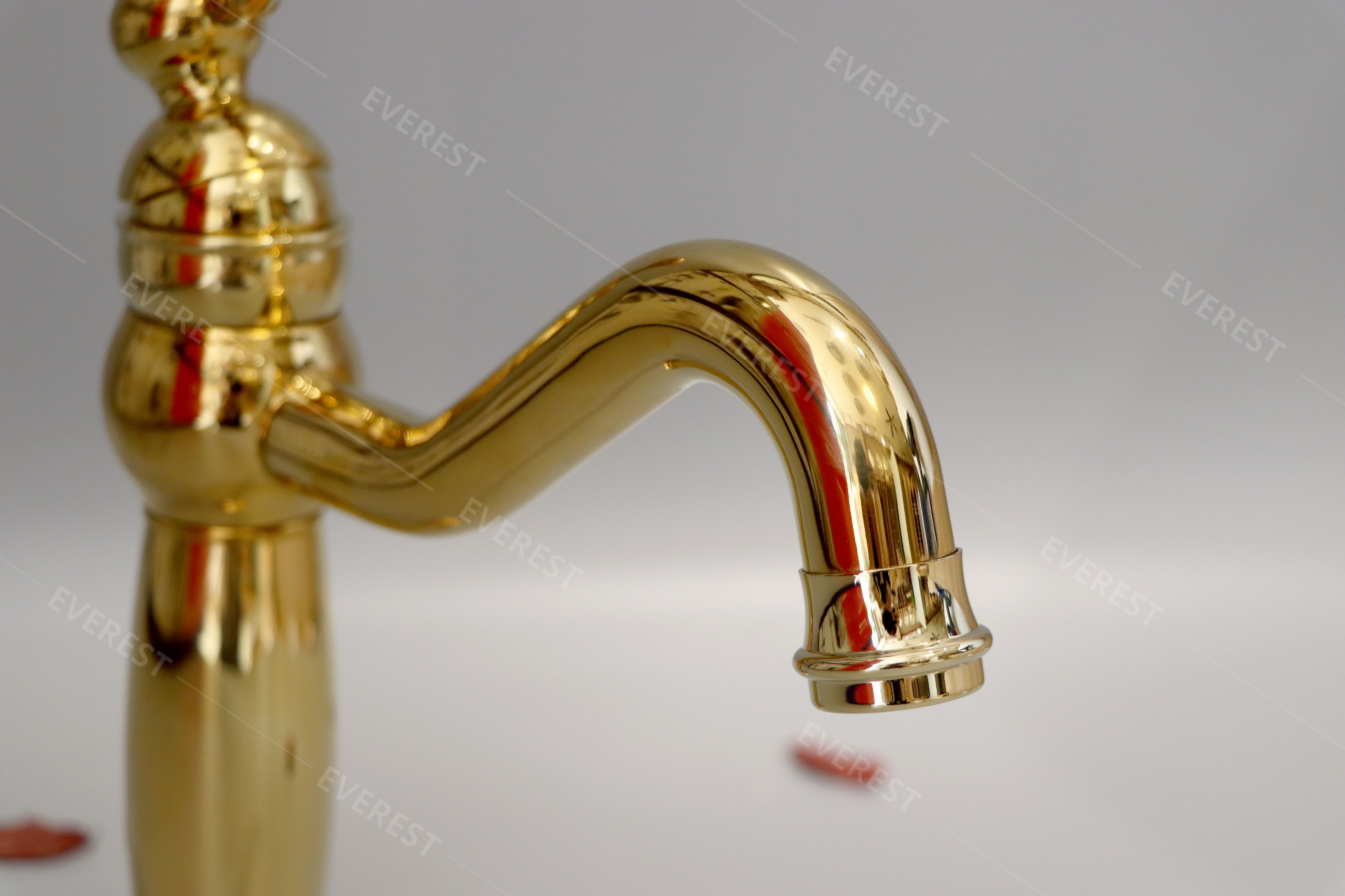 Vòi rửa mặt lavabo mạ vàng EVEREST EV-MV25