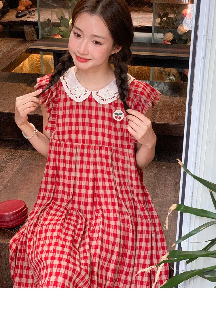 CHENGRUI Vintage búp bê cổ cherry thêu đầm mùa hè 2023 lỏng lẻo ngọt ngào thiết kế cảm giác váy sọc đỏ