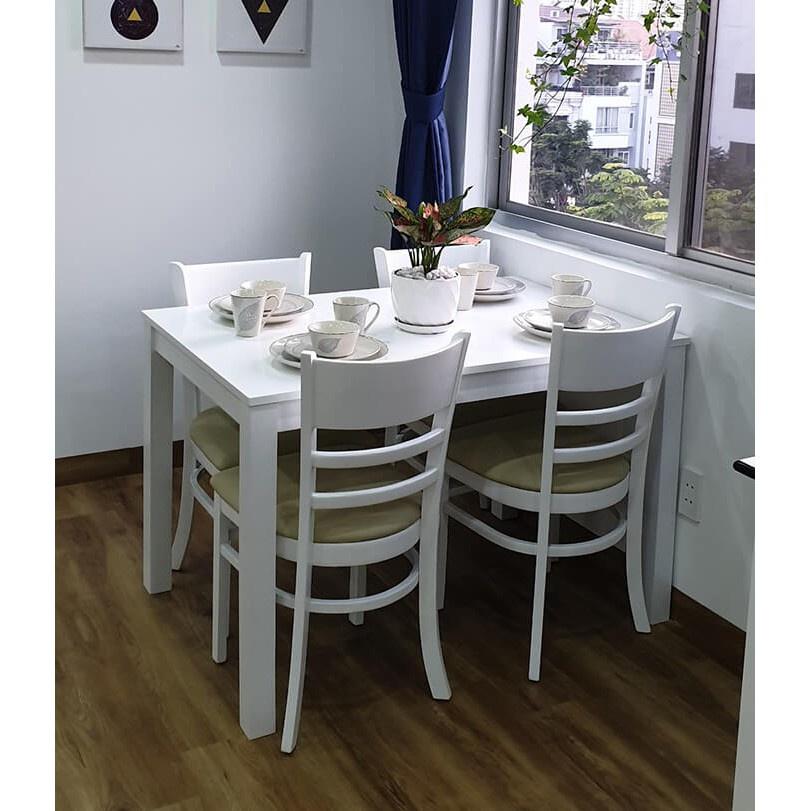 Bộ bàn ăn gỗ tự nhiên