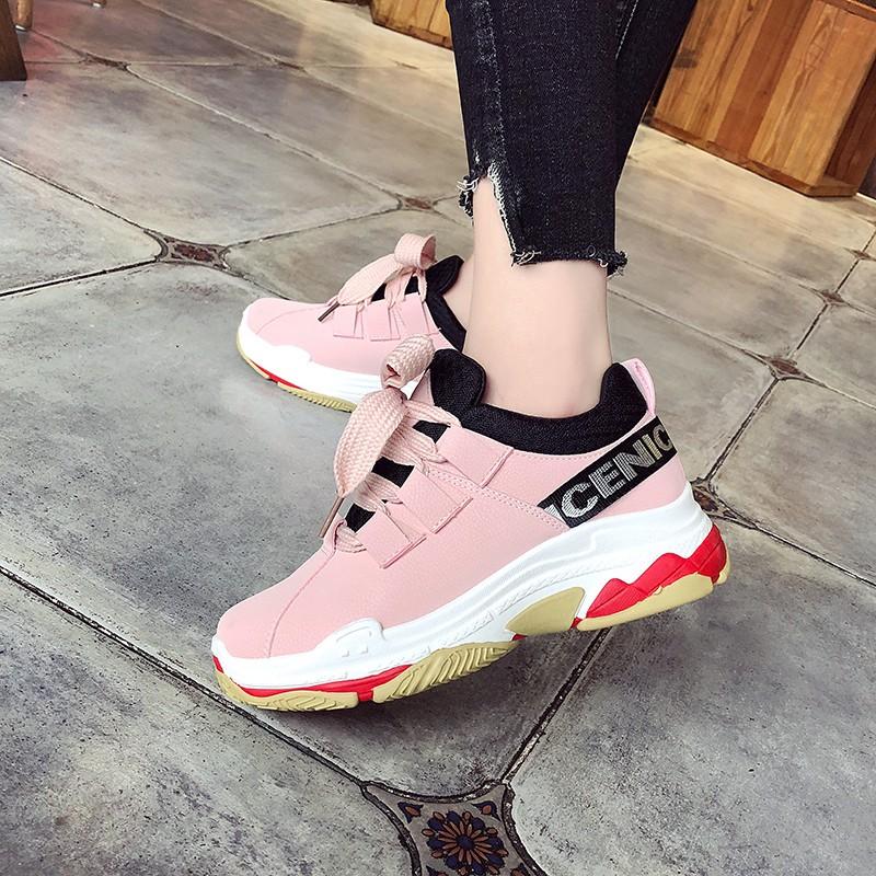 Korean ladies' sports shoes
