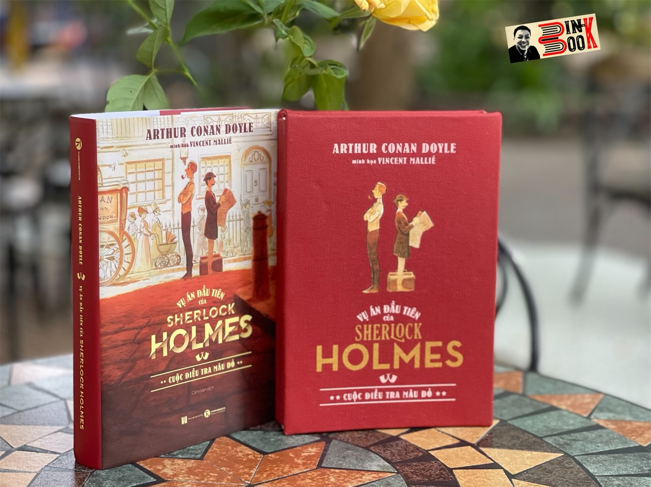 (In 300 bản, bìa vải canvas) VỤ ÁN ĐẦU TIÊN CỦA SHERLOCK HOLMES - Cuộc điều tra màu đỏ – Arthur Conan Doyle -Vincent Mallié minh hoạ – Cẩm Vân dịch  - Thái Hà - NXB Hà Nội