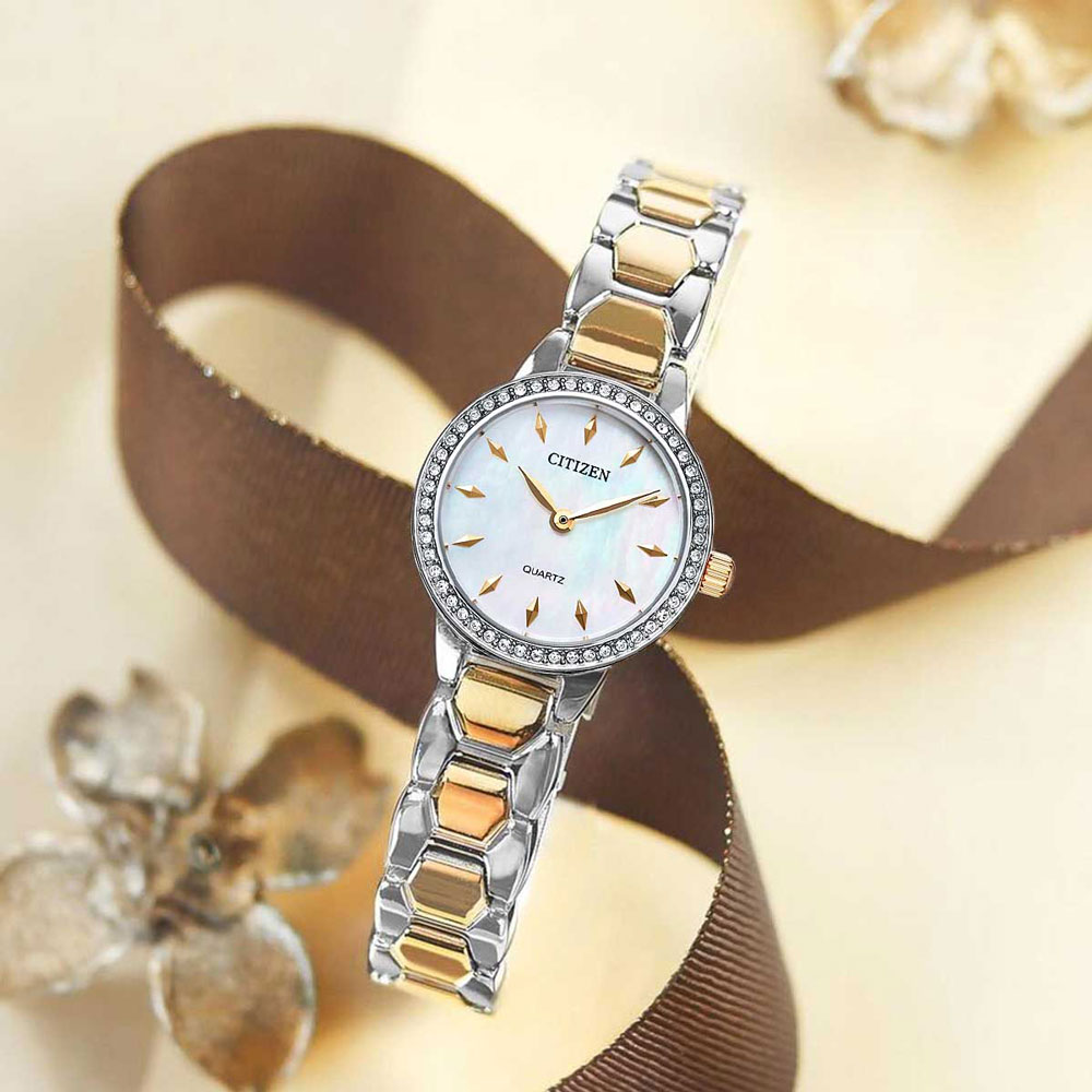 Đồng Hồ Nữ Citizen Đính Đá Swarovski Dây Thép Không Gỉ EZ7016-50D - Mặt Xà Cừ