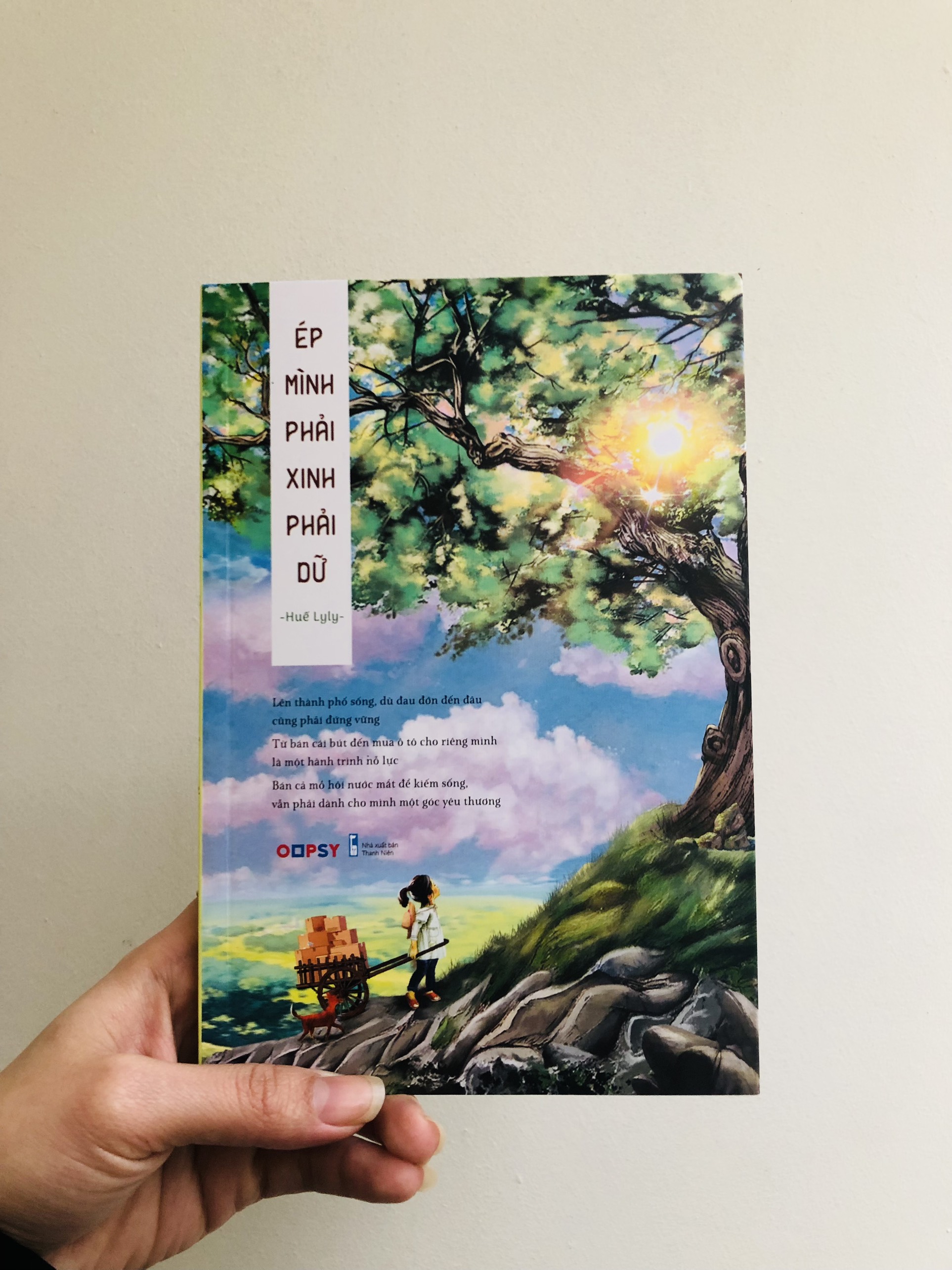 Ép Mình Phải Xinh Phải Dữ