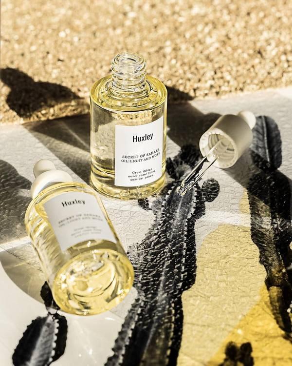 Tinh Chất Dưỡng Ẩm, Làm Sáng, Chống Lão Hóa Huxley Oil; Light And More 30ml