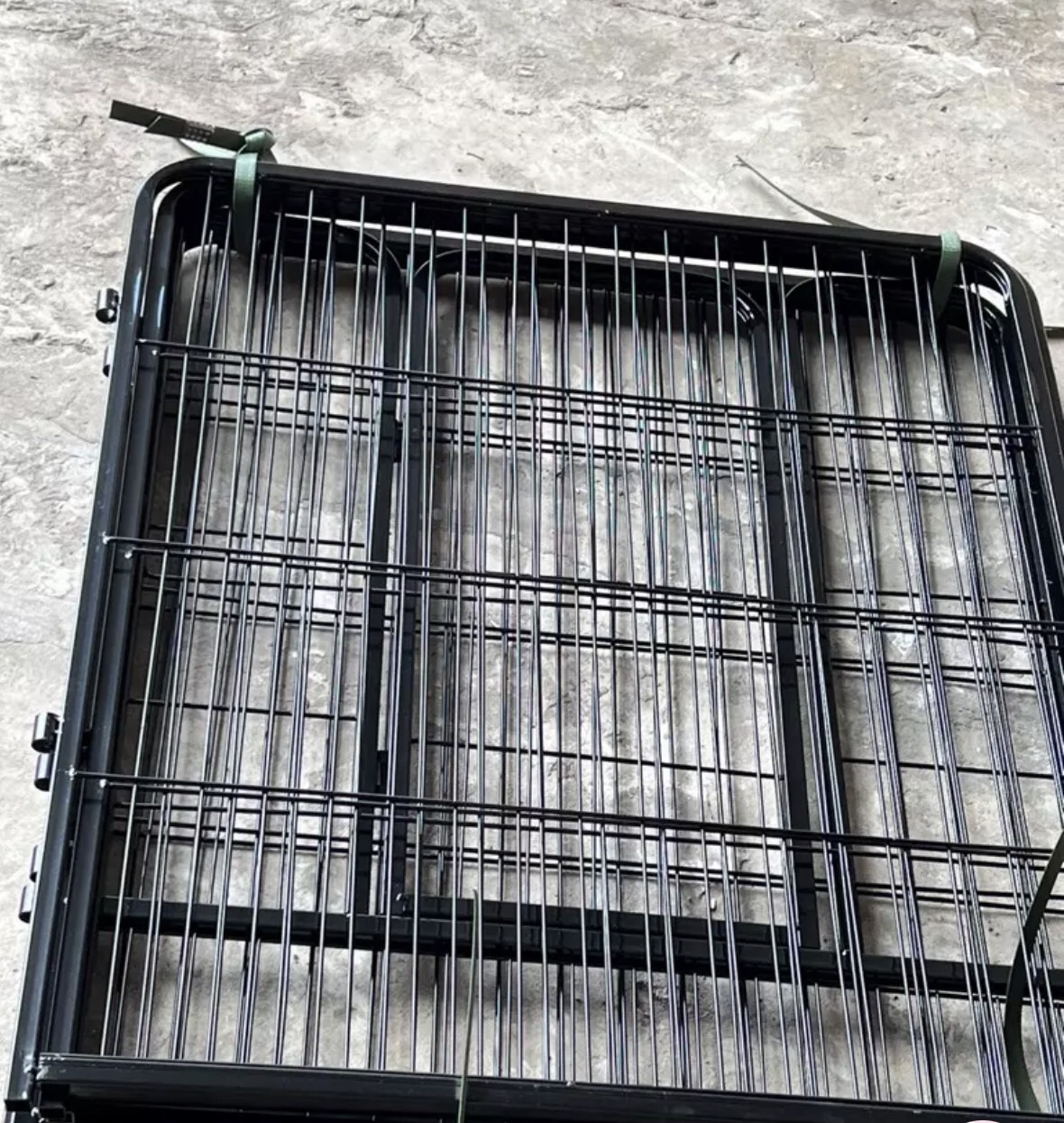 Chuồng Quây Chó Lớn - Nan Ống Siêu Dày Cap cấp - Gồm 6 tấm ghép 60&60cm - Màu đen