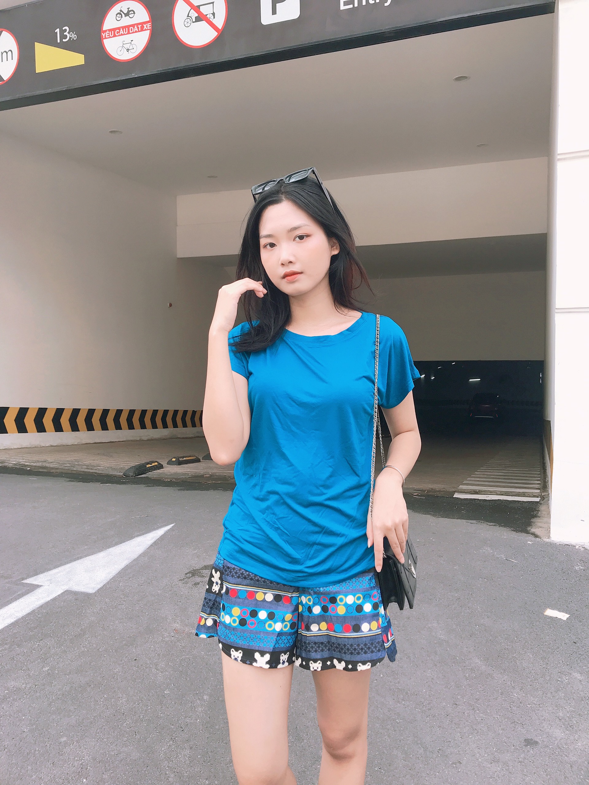 Áo thun dạo phố Xanh dương