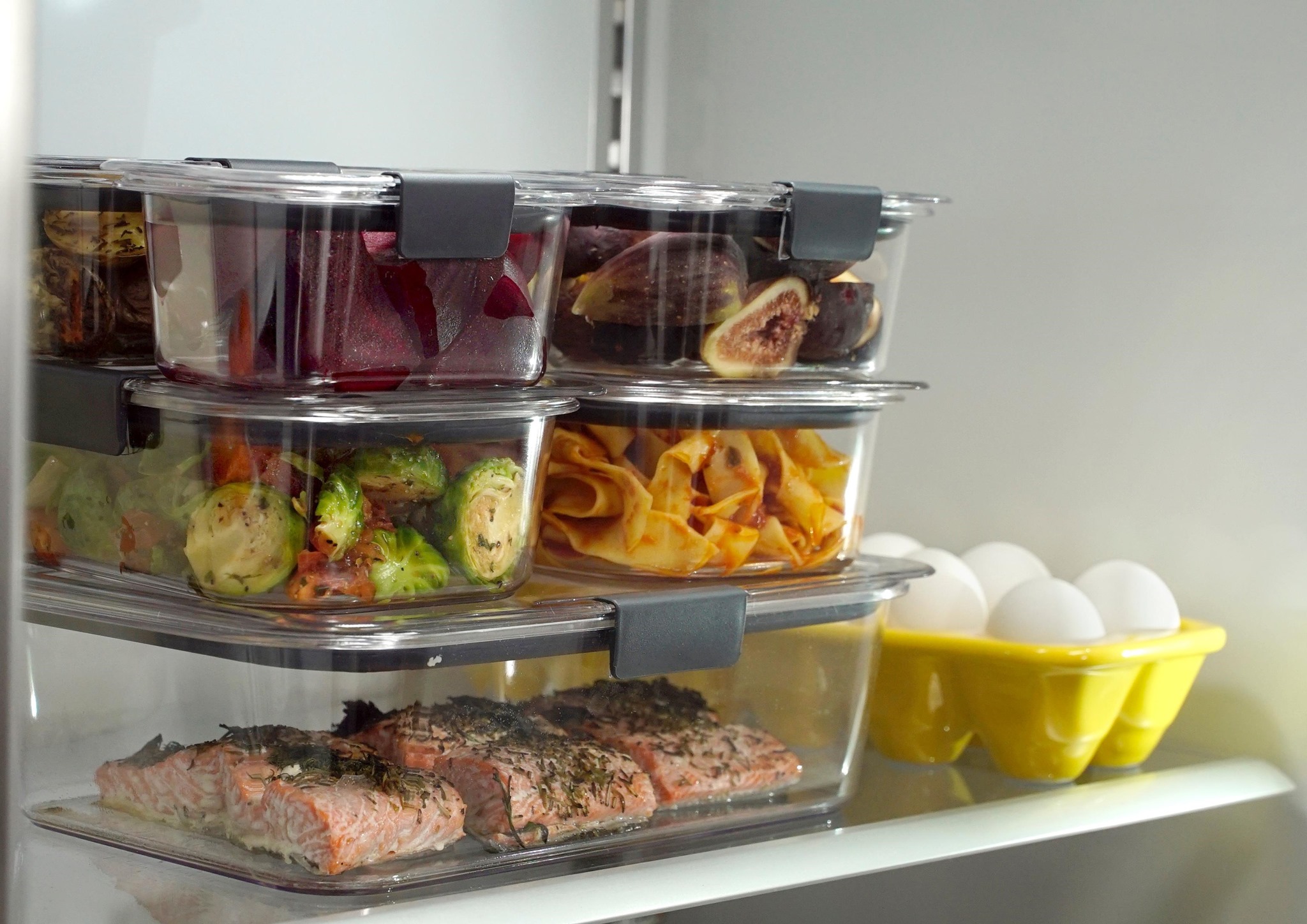 Bộ hộp nhựa cao cấp Tritan Brillance nắp gài Rubbermaid USA