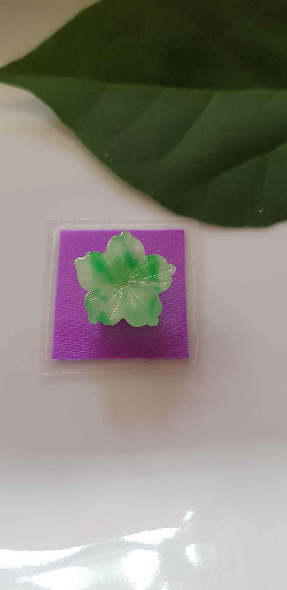 Mặt dây chuyền Mới Đẹp Bông Mai Trắng Xanh Lý nhẹ bóng đều đẹp đá cẩm thạch thiên nhiên ạ Size 14mm x dầy 3mm Đá Ngọc cẩm thạch tự nhiên Nữ bọc vàng làm mặt dây chuyền, mặt nhẫn đeo đẹp ạ