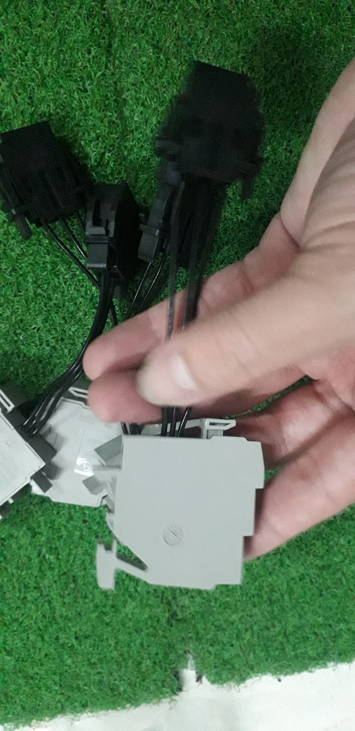 Tiếp điểm phụ 48478 Schneider - đóng/kết nối NO/NC mức thấp - Masterpact NW - dạng ghim rút