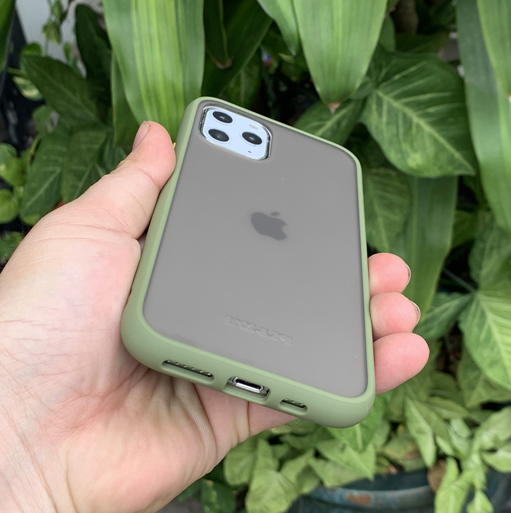 Ốp lưng chống sốc dành cho iPhone 11 Pro nút màu vàng - Màu xanh