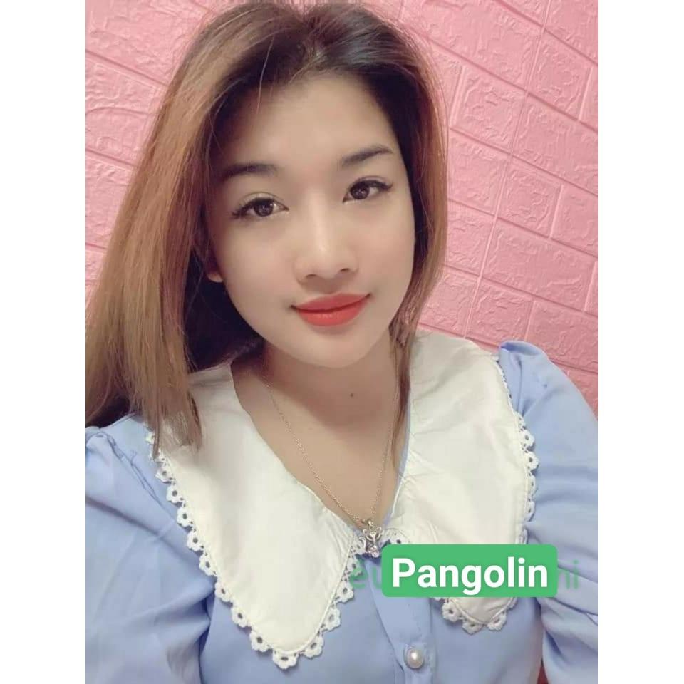 Áo sơ mi nữ công sở thời trang SURI thiết kế sang trọng,áo xanh cổ trắng có viền ren rất hiên đại.