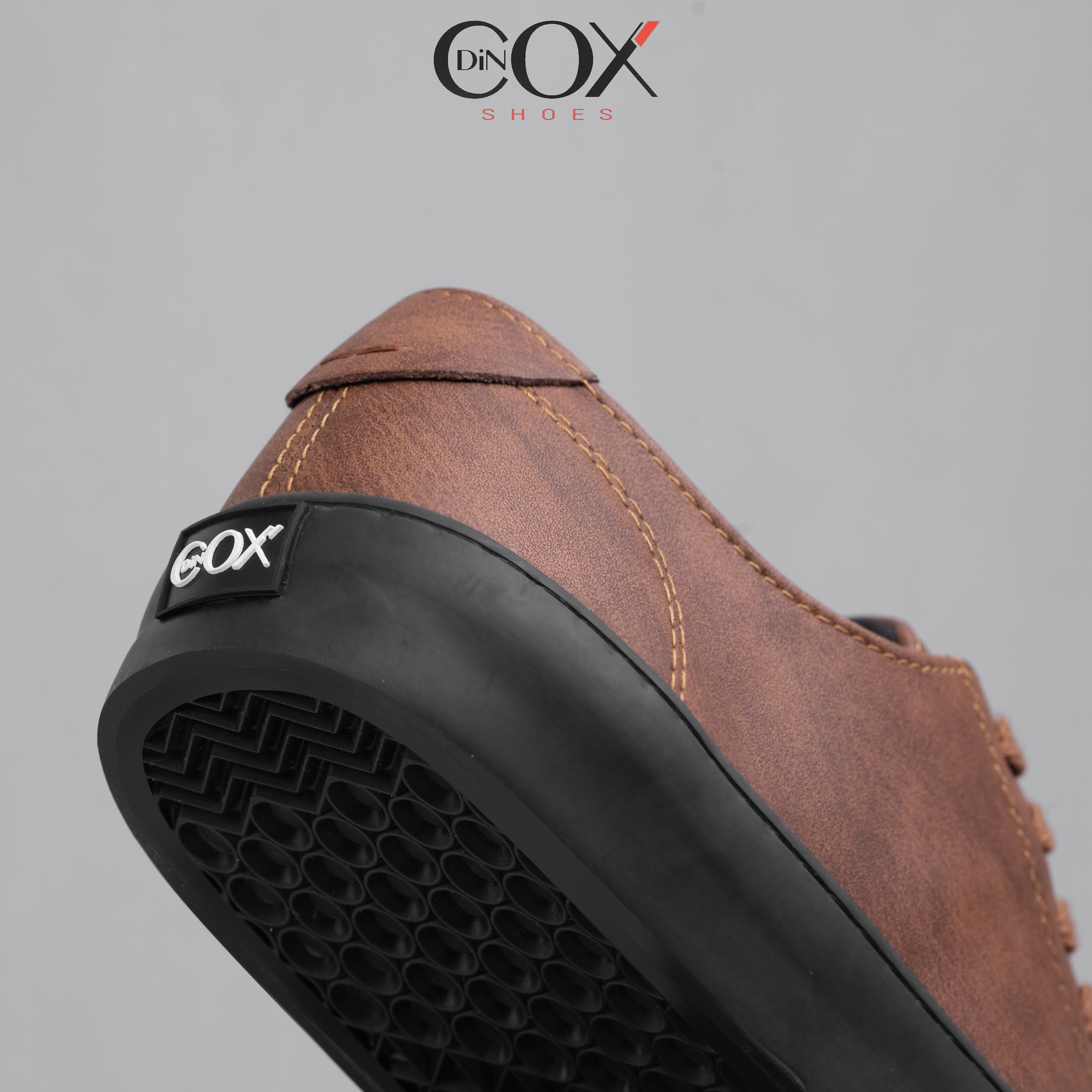 Giày Sneaker Da Nam Dincox D34 Brown Sang Trọng Lịch Lãm