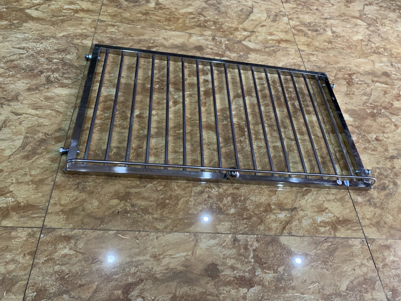 Giá gầm bếp , kệ để đồ nhà bếp inox 304 .kt 100 x 50 cm