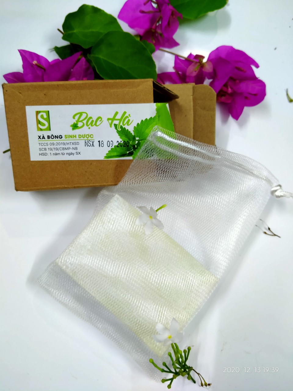 Bánh Xà bông Sinh Dược 100 gram hương Bạc Hà, kèm túi lưới tạo bọt