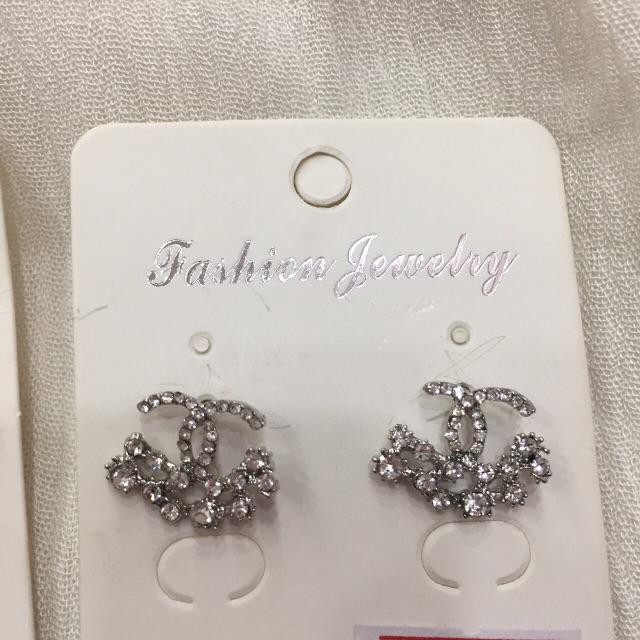 Bông Tai Siêu Dễ Thương