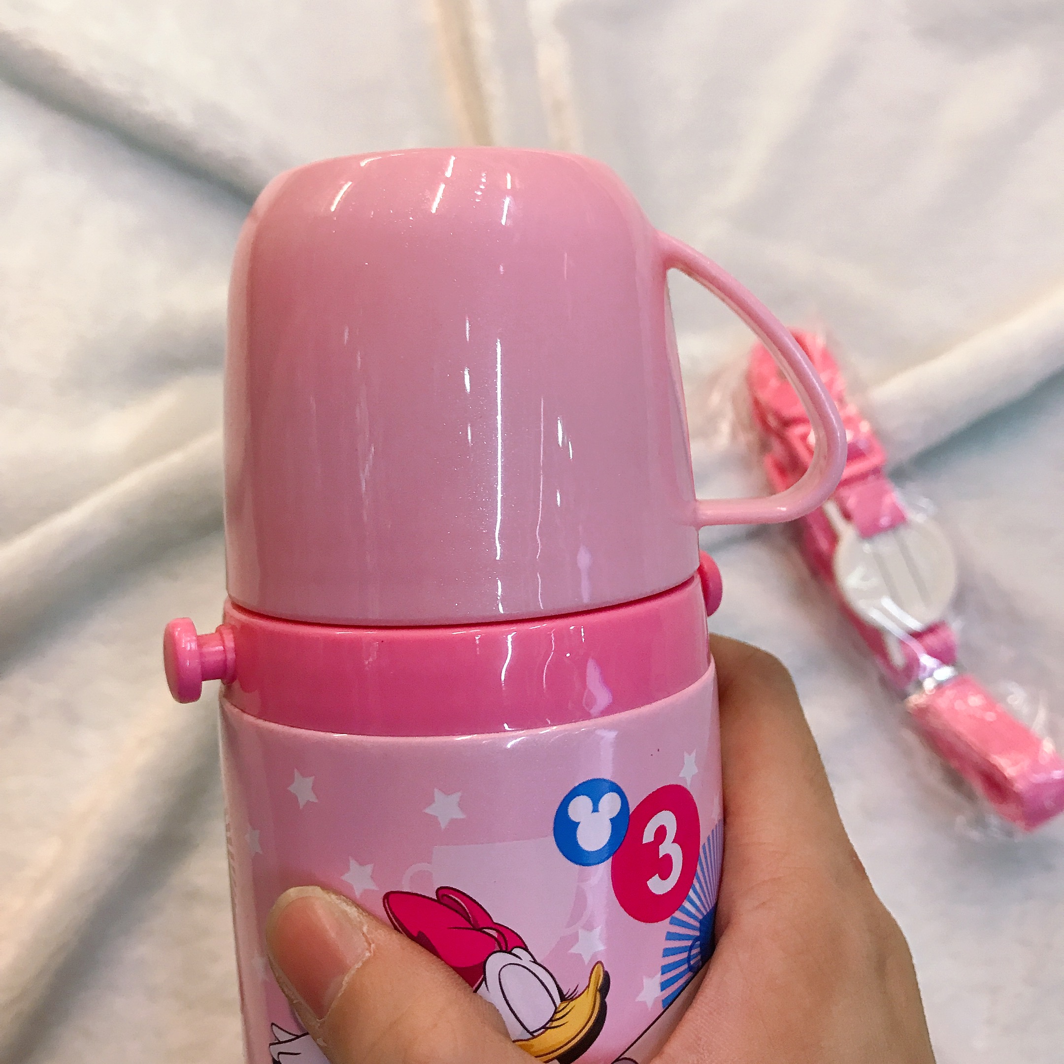 Bình nước giữ nhiệt hình chuột Minnie màu hồng đánh vợt cho trẻ em, các bé, học sinh -  - WD-3413MIN