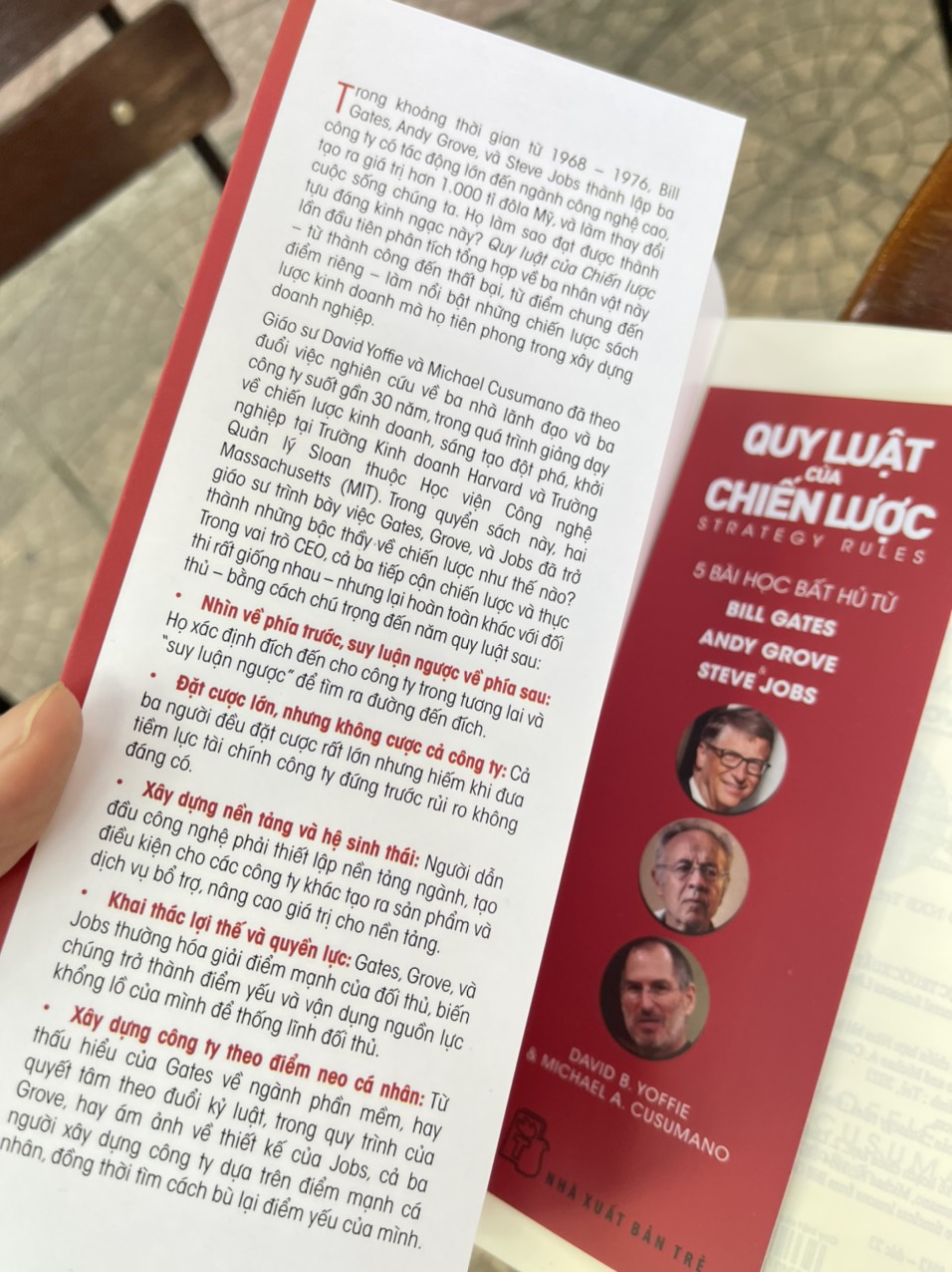 QUY LUẬT CỦA CHIẾN LƯỢC - 5 bài học bất hủ từ Bill Gates, Andy Grove, và Steve Jobs - David B. Yoffie and Michae A. Cusumano – Trần Thị Ngân Tuyến dịch – Nxb Trẻ