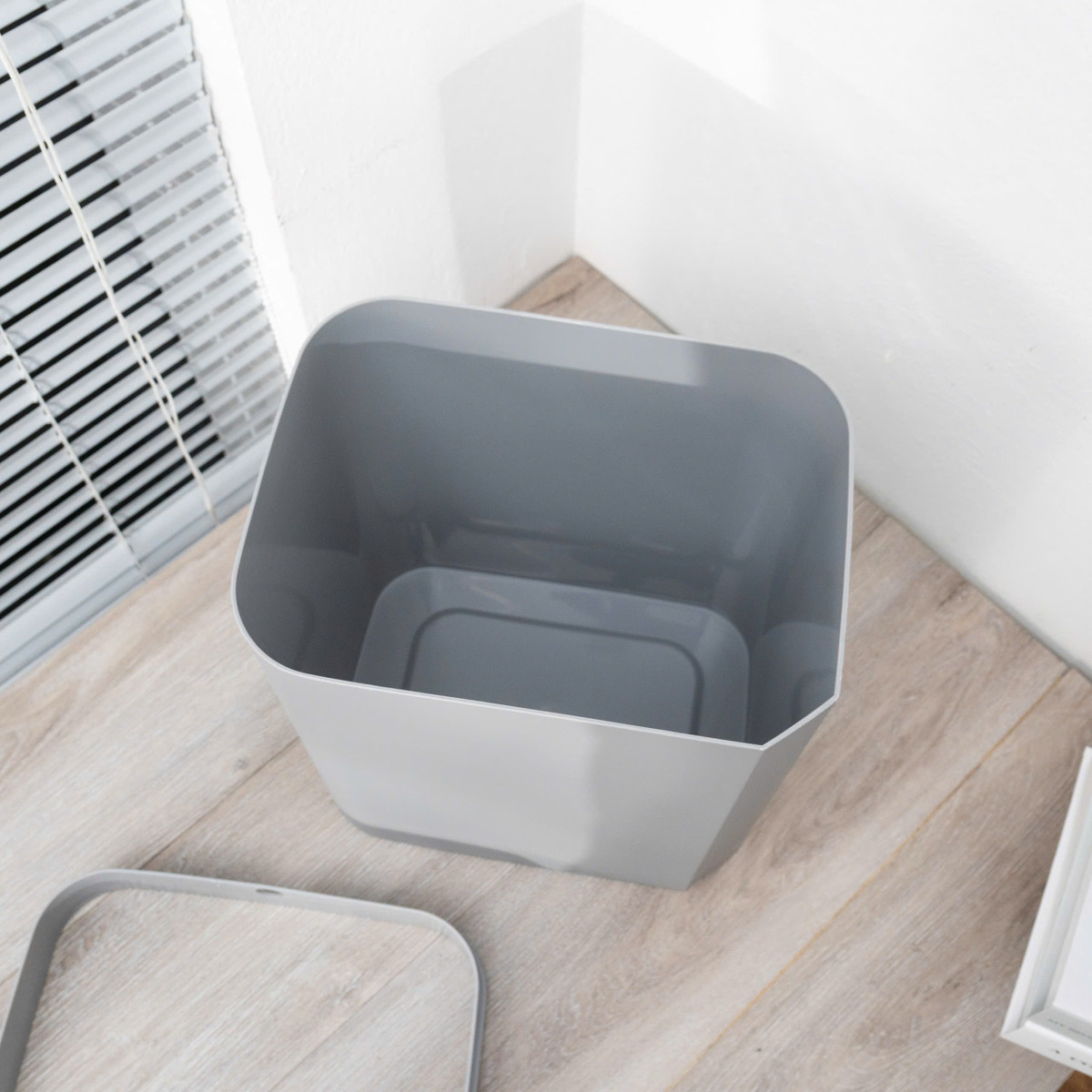 Thùng rác cảm ứng mở nắp thông minh Kalpen G3 dung tích 18L chuẩn Đức - Hàng chính hãng