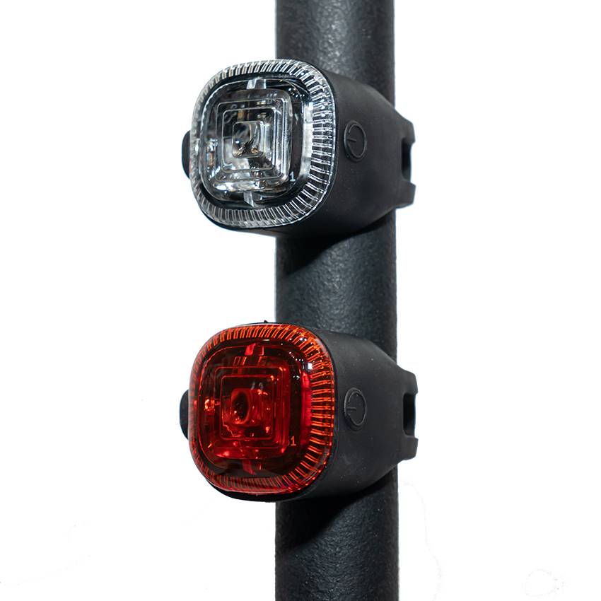 BỘ ĐÈN TRƯỚC SAU XE ĐẠP PIN CR2032 8 & 3 LUMEN GI BICYCLE LIGHT COMBO GI04