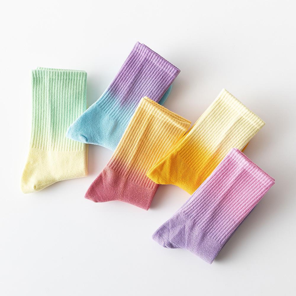 Phong cách mới nhất mới tại chỗ vớ hợp thời trang treo vớ ống giữa nhuộm màu gradient vớ thể thao bóng rổ buộc dây vớ trượt ván vài phong cách vớ hip hop cho nam và nữ
