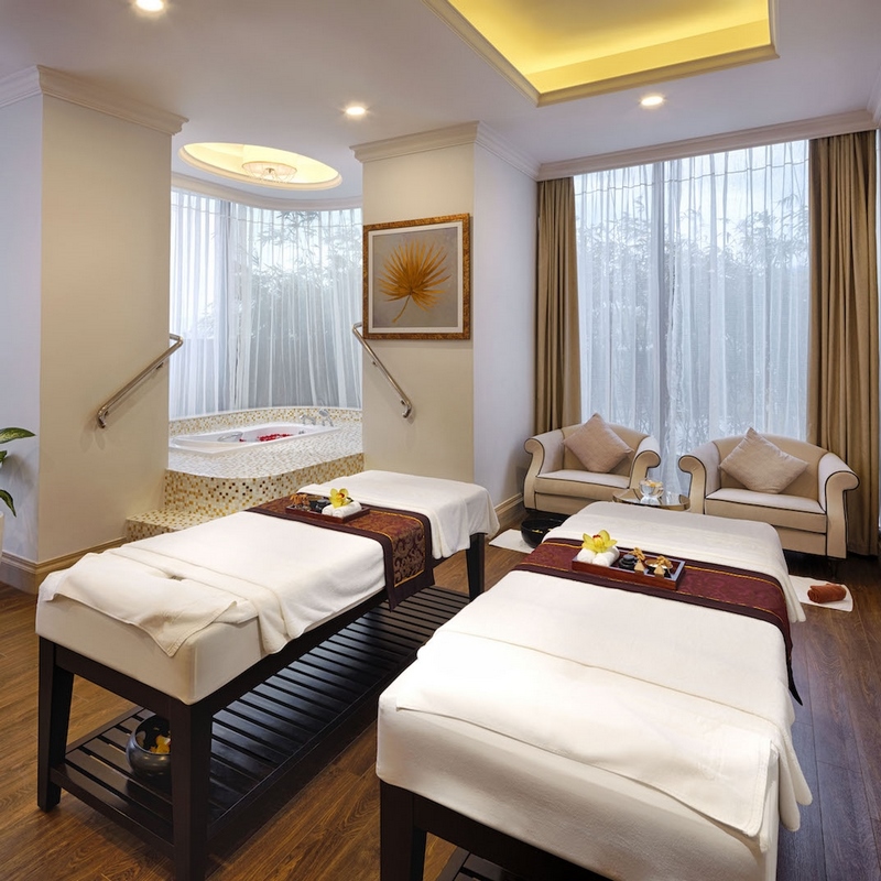 Melia Vinpearl Empire Hotel 5* Nha Trang - Voucher Giá Tốt, Buffet Sáng, Hồ Bơi, Ngay Trung Tâm, Gần Biển, Không Phụ Thu Cuối Tuần