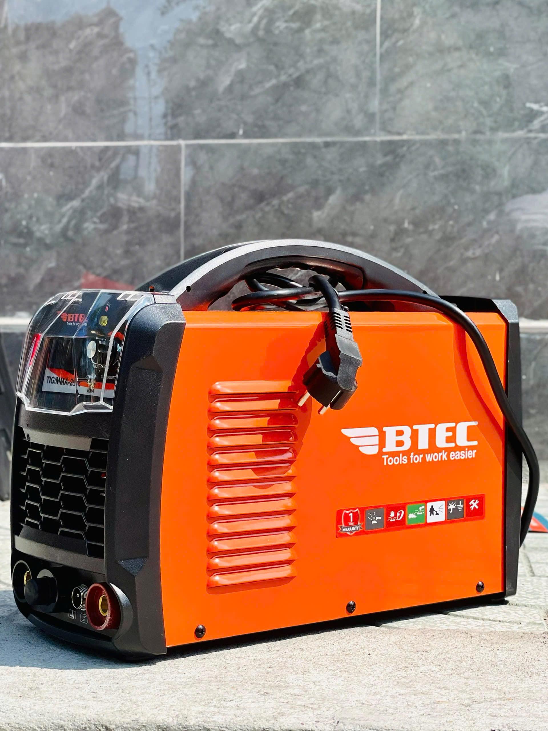 MÁY HÀN TIG/QUE 200A BTEC TIG/MMA 200E- HÀNG CHÍNH HÃNG