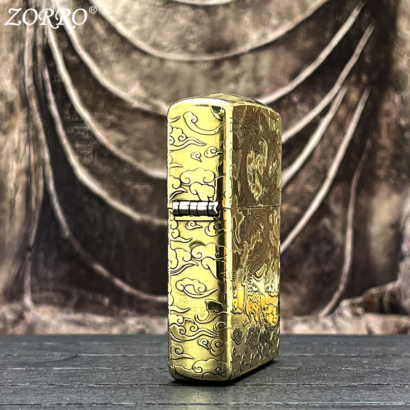 Vỏ Hột Quẹt Bật Lửa Xăng Đá Zorro ZT052A Khắc Họa Tiết Rồng Vàng Tài Lộc (Không Có Xăng)