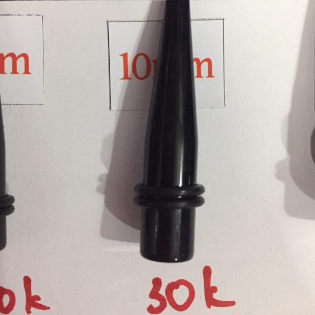 Kích nong tai cỡ 10mm bán lẻ 30k/1 chiếc.