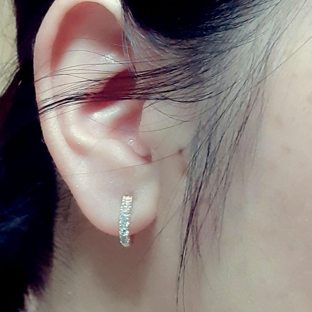 Bông tai nữ Bạc Quang Thản khuyên tròn đính đá đeo sát tai chất liệu bạc thật không xi mạ - HQTBT6