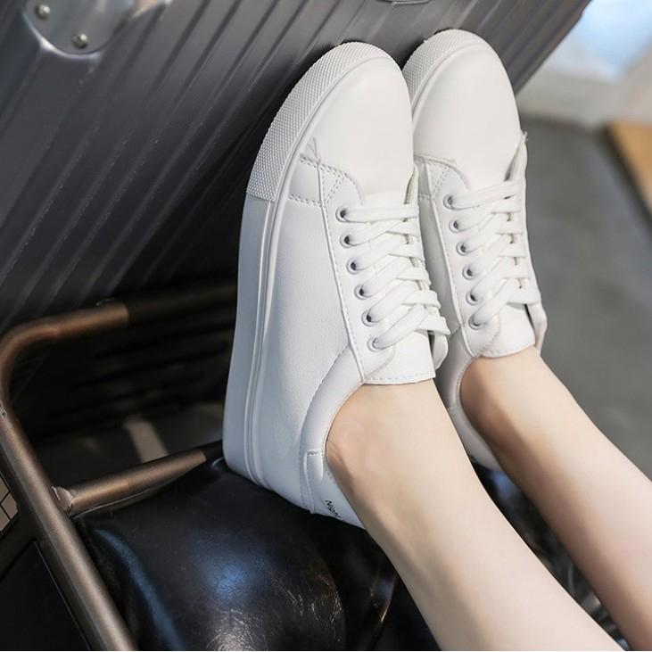 Giày da PU trắng đế bệt phong cách năng động cho nữ