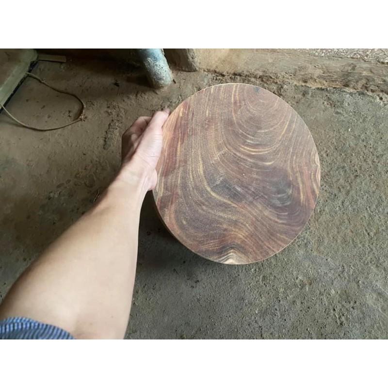 Thớt gỗ nghiến tròn 29x5cm kèm đai Inox - Thớt gỗ nghiến tây bắc không tâm